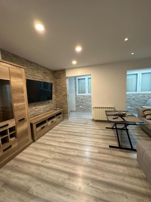 Cozy 1-Bedroom Apartment 마드리드 외부 사진