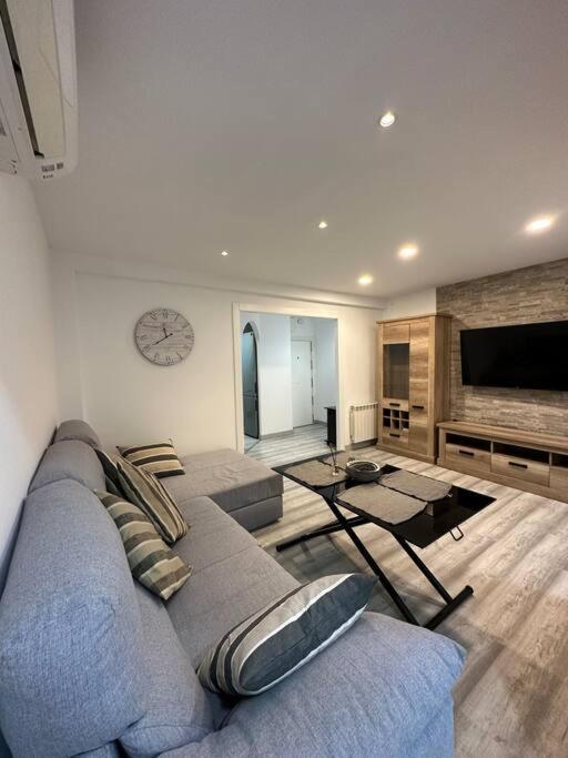 Cozy 1-Bedroom Apartment 마드리드 외부 사진